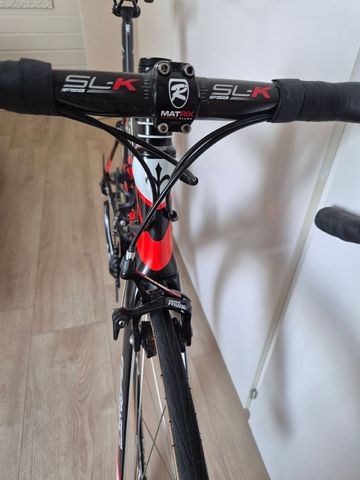 Used Wilier Cento1air SRAM Rival 2021 Road & Gravel, Black — image 4 of 13