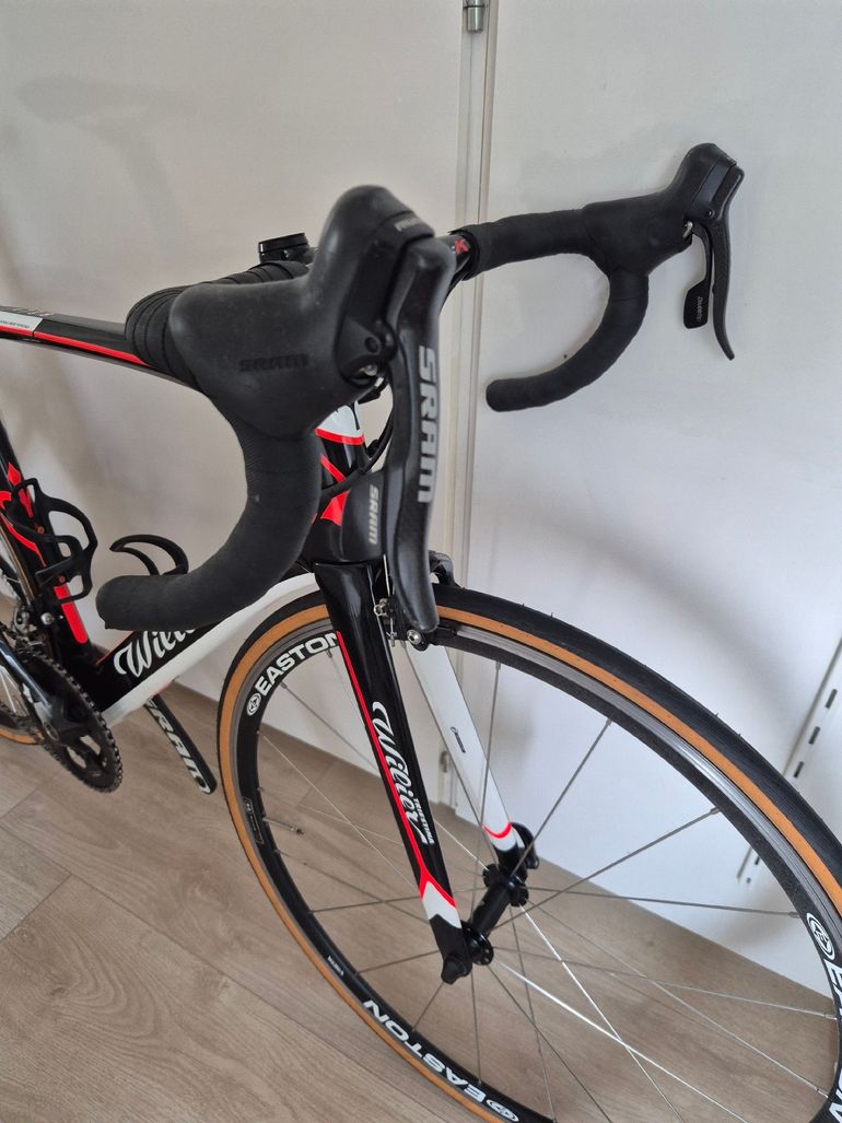 Tweedehands Wilier Cento1air SRAM Rival 2021 Road & Gravel — afbeelding 3 van 13