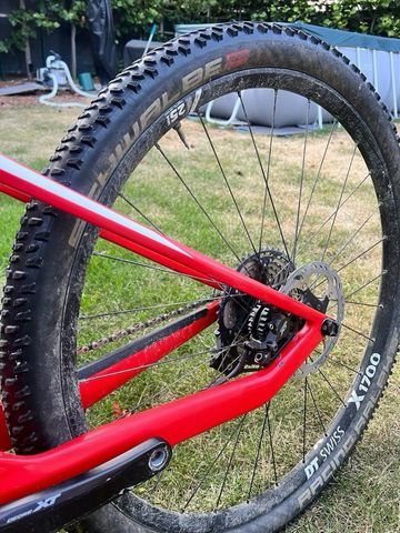 Used Canyon Lux CF SL 7.0 2020 2020 Mountainbike, Red, 29 — image 10 of 18