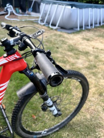 Used Canyon Lux CF SL 7.0 2020 2020 Mountainbike, Red, 29 — image 11 of 18