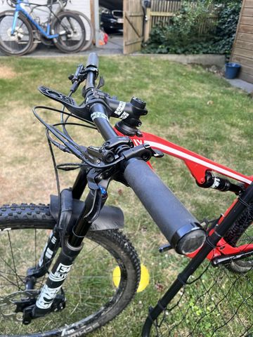 Used Canyon Lux CF SL 7.0 2020 2020 Mountainbike, Red, 29 — image 8 of 18
