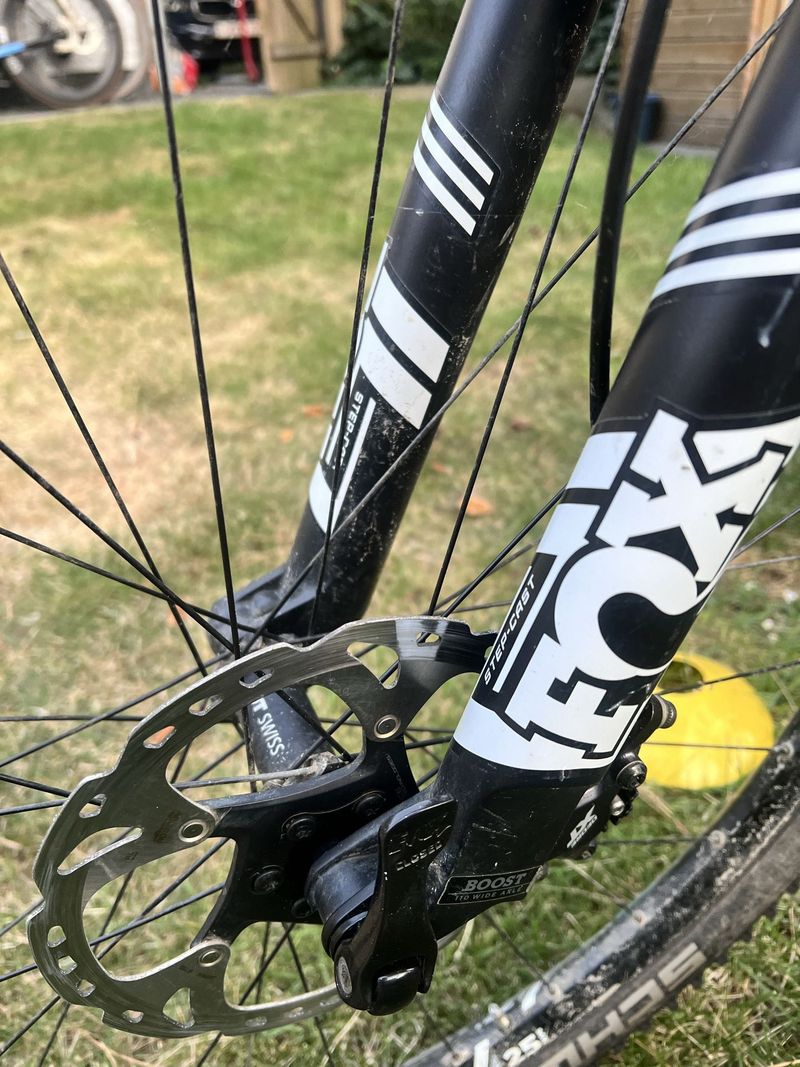 Used Canyon Lux CF SL 7.0 2020 2020 Mountainbike, Red, 29 — image 16 of 18