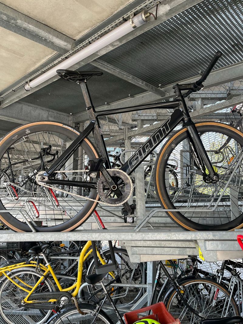 Used Giant Omnium 2017 2017 Road & Gravel, Black — image 3 of 3