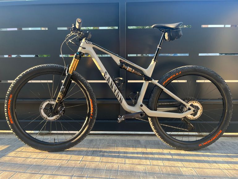 Brugt Canyon Lux Trail CF 7 2022 2022 Mountainbike — billede 1 af 6