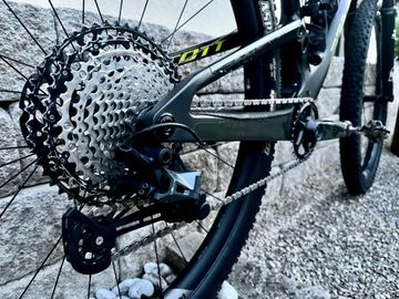 Tweedehands Scott Spark RC Team 2022 2022 Mountainbike — afbeelding 15 van 17
