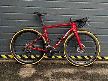 Použité Specialized Tarmac SL8 Comp - SRAM Rival AXS 2026 2026 Road & Gravel