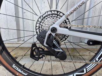 Superior Custom SRAM Force 2026 Road & Gravel usato, Grigio chiaro — immagine 3 di 9