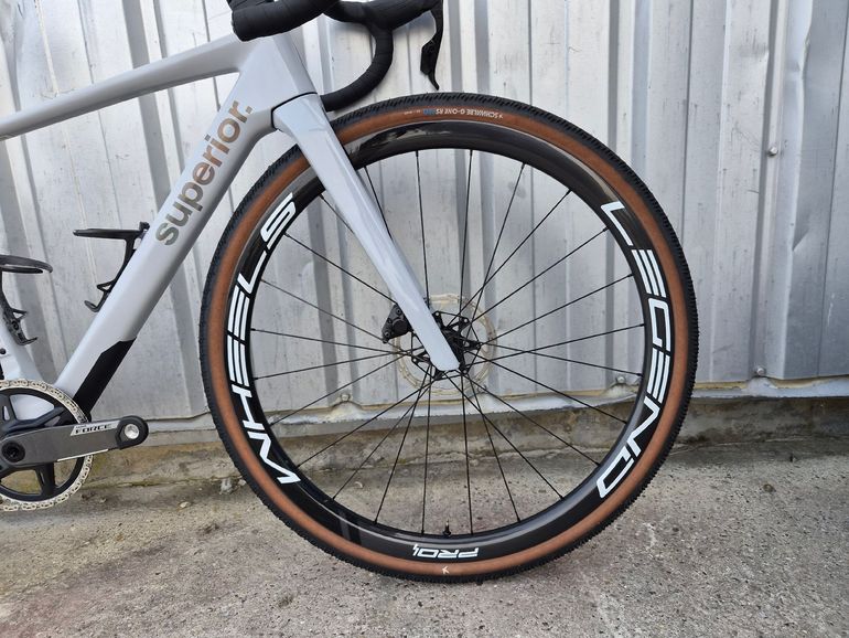 Superior Custom SRAM Force 2026 Road & Gravel usato, Grigio chiaro — immagine 8 di 9