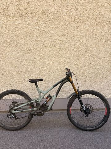 Used Commencal Supreme Tektro 2021 MTB