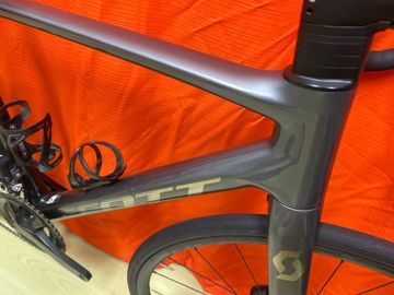 Scott Addict Shimano 105 Di2 2025 Road & Gravel d'occasion — image 6 sur 13