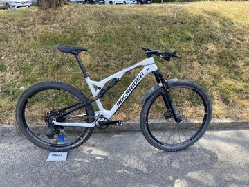 ROCKRIDER 29 inch Full Suspension Carbon Mountain Bike XC 900 2023 2023 MTB de segunda mano