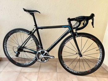 Focus Izalco Max Dura-Ace 2017 2017 Road & Gravel usato