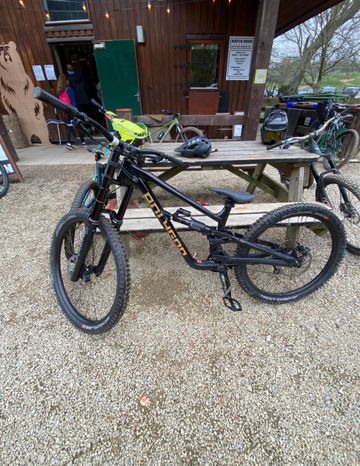 Used Polygon COLLOSUS DH7 2025 2025 Mountainbike, Black, 29 — image 1 of 12