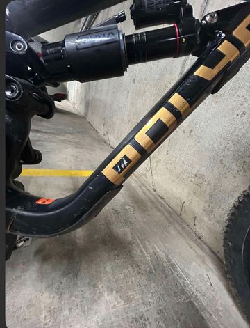 Used Polygon COLLOSUS DH7 2025 2025 Mountainbike, Black, 29 — image 7 of 12