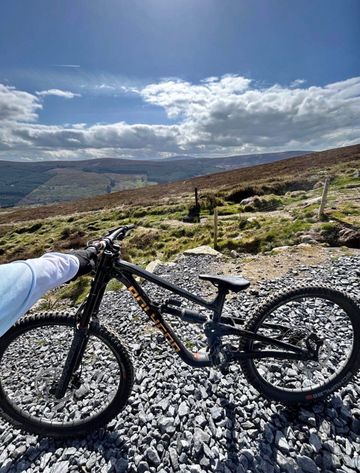 Used Polygon COLLOSUS DH7 2025 2025 Mountainbike, Black, 29 — image 4 of 12