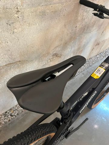Brugt Megamo Track 100 SX - Alpha Navy 2026 Mountainbike — billede 10 af 10