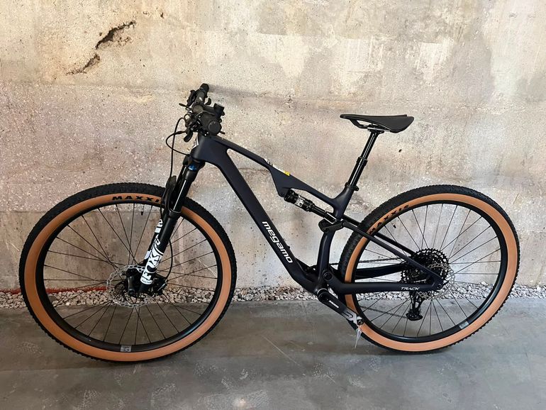 Brugt Megamo Track 100 SX - Alpha Navy 2026 Mountainbike — billede 2 af 10