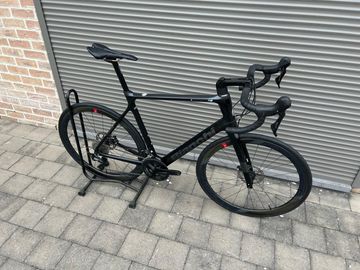 Bianchi Infinito Shimano 105 2024 Road & Gravel usato