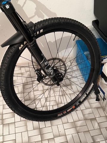 Tweedehands Specialized Turbo Levo Comp 2023 2023 Mountainbike — afbeelding 4 van 15