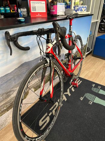 Używany Pinarello Dogma Shimano Tiagra 2009 Road & Gravel — zdjęcie 7 z 8