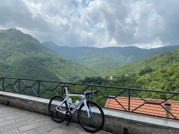 Pinarello F10 2019 Road & Gravel usato