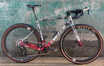 Factor ALUTO - SRAM FORCE XPLR w/ Power Meter 2025 2025 Road & Gravel de segunda mano