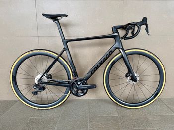 Used Colnago V4Rs Disc Ultegra Di2 8100 w/Fulcrum Racing Wind 400 Wheels 2024 2024 Road & Gravel