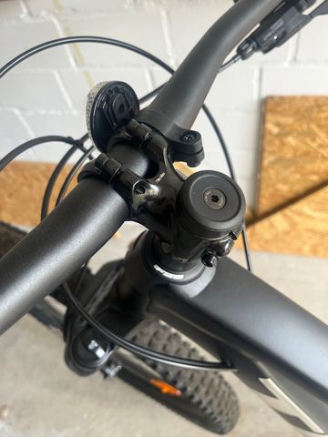 Tweedehands Trek Roscoe 7 2024 2024 Mountainbike — afbeelding 2 van 11