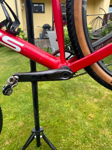 Gebrauchtes Focus Raven 8.8 2022 2022 Mountainbike, Rot — Bild 13 von 25