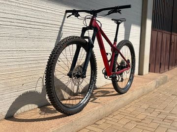 Used Canyon Stoic 3 2024 2024 Mountainbike, Red, 27.5, 29 — image 9 of 17
