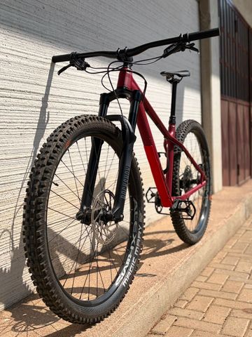 Used Canyon Stoic 3 2024 2024 Mountainbike, Red, 27.5, 29 — image 2 of 17