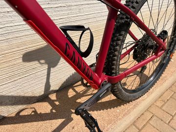Used Canyon Stoic 3 2024 2024 Mountainbike, Red, 27.5, 29 — image 12 of 17