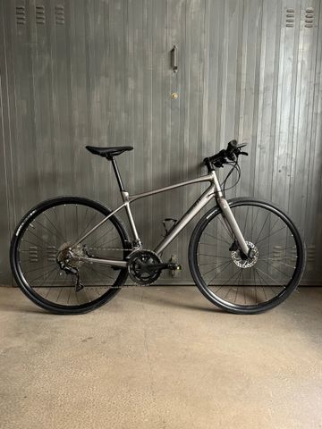 Giant Fastroad Shimano 105 2022 Road & Gravel d'occasion