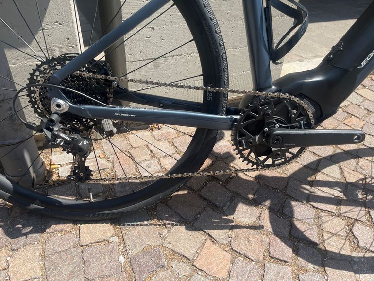 Basso Custom SRAM Apex 2024 Road & Gravel de segunda mano, Gris claro — imagen 4 de 6