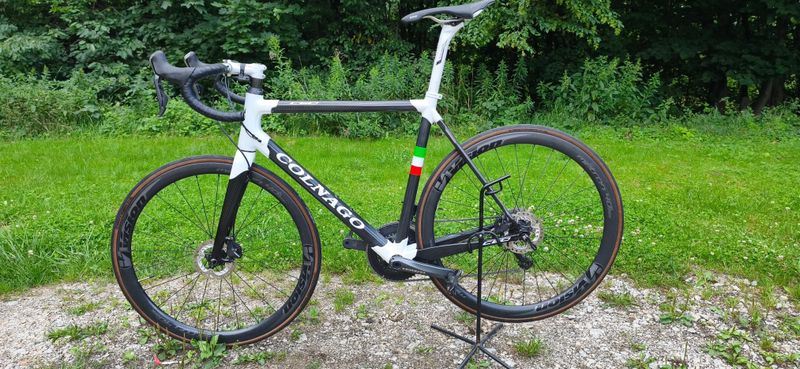 Used Colnago C60 Disc 2018 Road & Gravel, Black — image 2 of 16