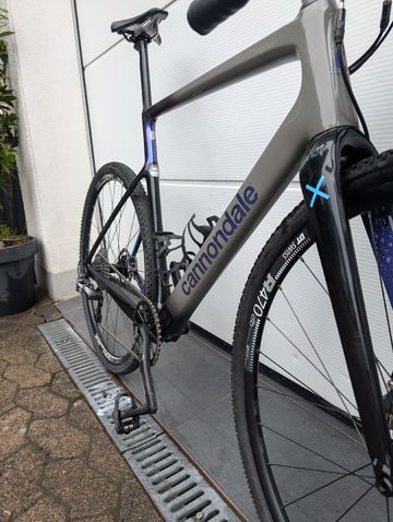 Used Cannondale SuperSix EVO SRAM Force 2023 Road & Gravel, Light Gray — image 7 of 8