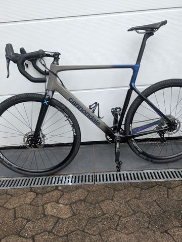 Used Cannondale SuperSix EVO SRAM Force 2023 Road & Gravel, Light Gray — image 2 of 8