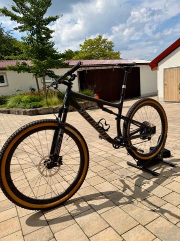 Tweedehands Specialized Epic EVO Expert 2021 2021 Mountainbike — afbeelding 3 van 14