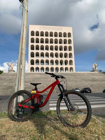 Giant Reign SX 2 2019 2019 Mountainbike usato, Rosso — immagine 2 di 6