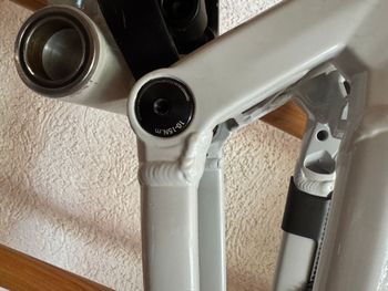 Tweedehands Commencal Custom Frameset 2020 Mountainbike — afbeelding 3 van 13