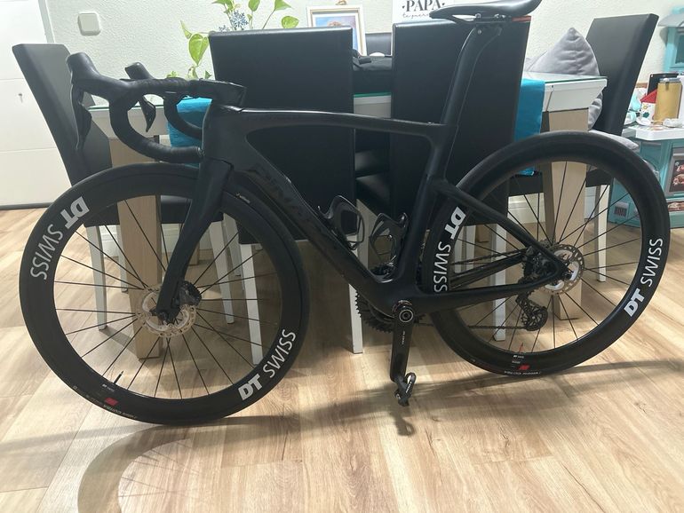 Used Pinarello F Shimano Ultegra Di2 2025 Road & Gravel, Black — image 2 of 6