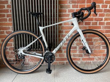 Tweedehands Giant Revolt Shimano GRX 2025 Road & Gravel — afbeelding 6 van 9