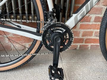 Tweedehands Giant Revolt Shimano GRX 2025 Road & Gravel — afbeelding 9 van 9