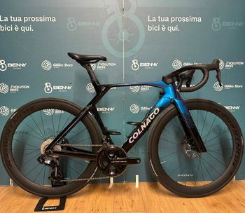 Colnago Y1Rs Shimano Dura Ace Di2 2026 2026 Road & Gravel usato