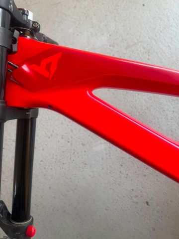 Used YT Industries Tues CF Pro 2018 Frameset 2018 Mountainbike, Red, 27.5 — image 4 of 12