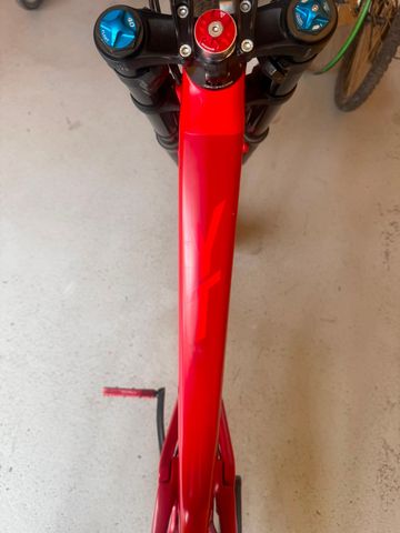 Used YT Industries Tues CF Pro 2018 Frameset 2018 Mountainbike, Red, 27.5 — image 11 of 12