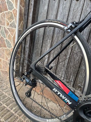 Używany B Twin Ultra 900 CF 2017 Road & Gravel — zdjęcie 4 z 7