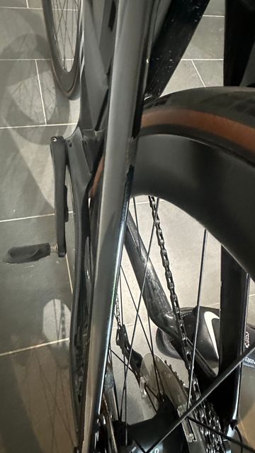 Canyon Speedmax CF 7 Di2 2025 2025 Road & Gravel d'occasion — image 4 sur 8