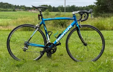 Używany Bianchi Via Nirone 2011 Road & Gravel — zdjęcie 1 z 9