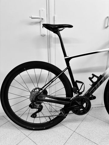Gebrauchtes Giant Defy Advanced Pro 1 2024 2024 Road & Gravel, Weiß — Bild 2 von 5